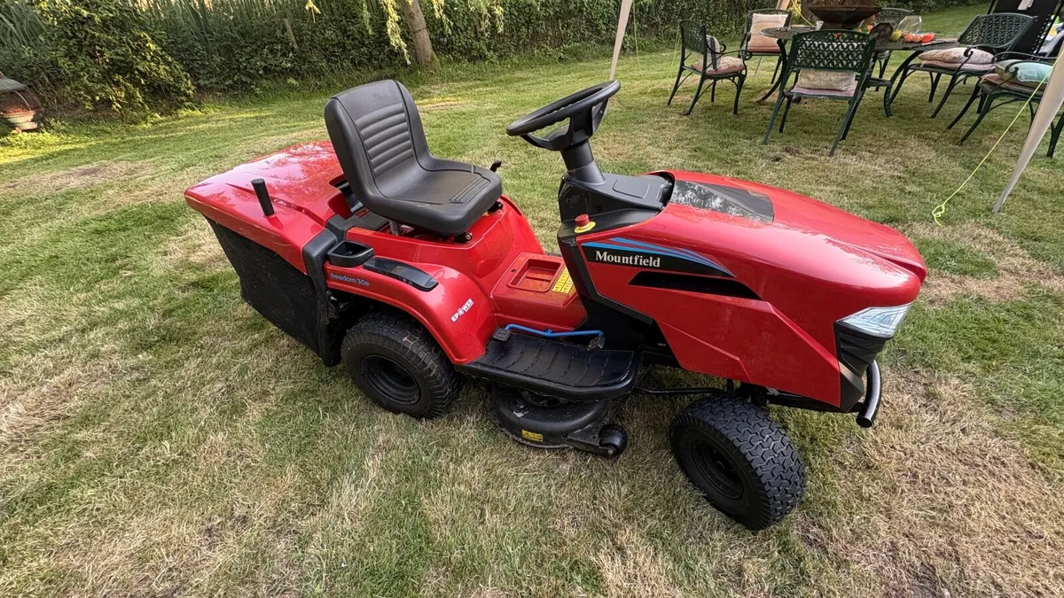 Ride on Lawn Mower - Image 2