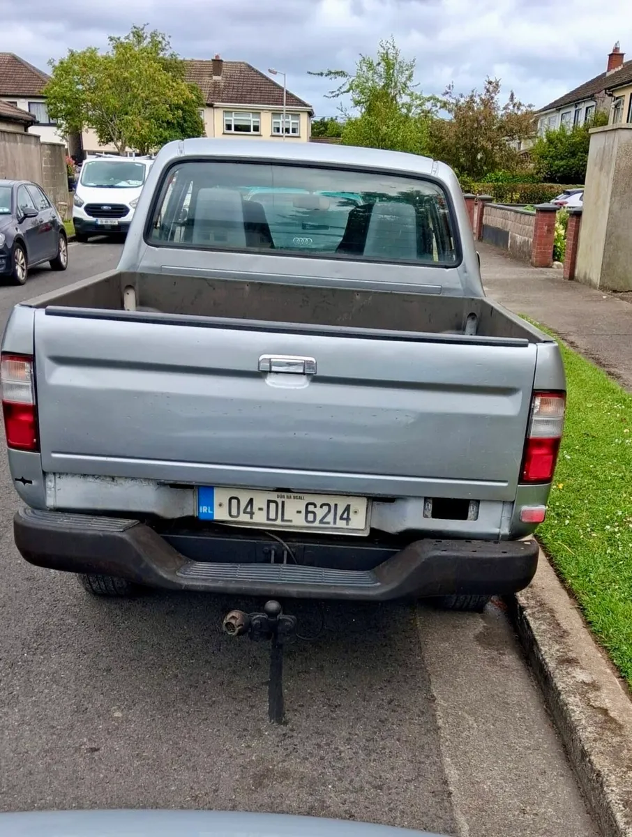 Toyota Hilux - Image 4