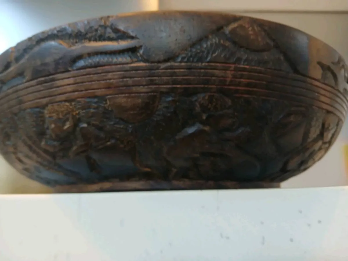 Hardwood African Style Bowl - Image 4