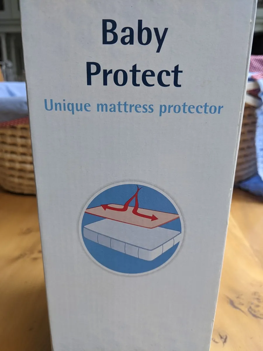 Moses Basket Mattress Protector - Image 1