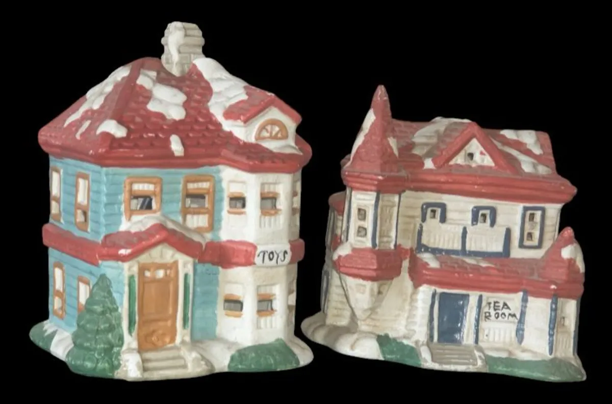 Vintage Village Tea Light Houses (Pair) - Image 1
