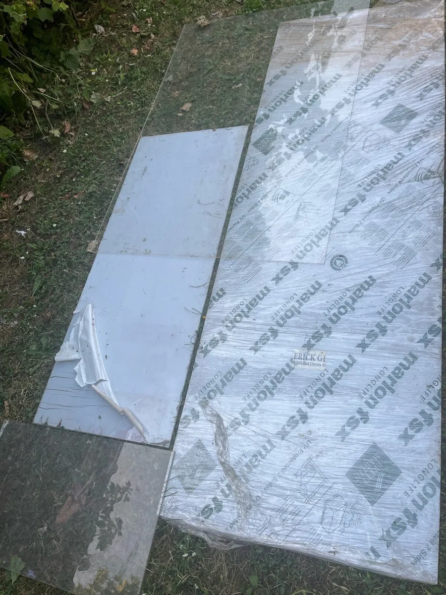 4 polycarbonate sheets - Image 2