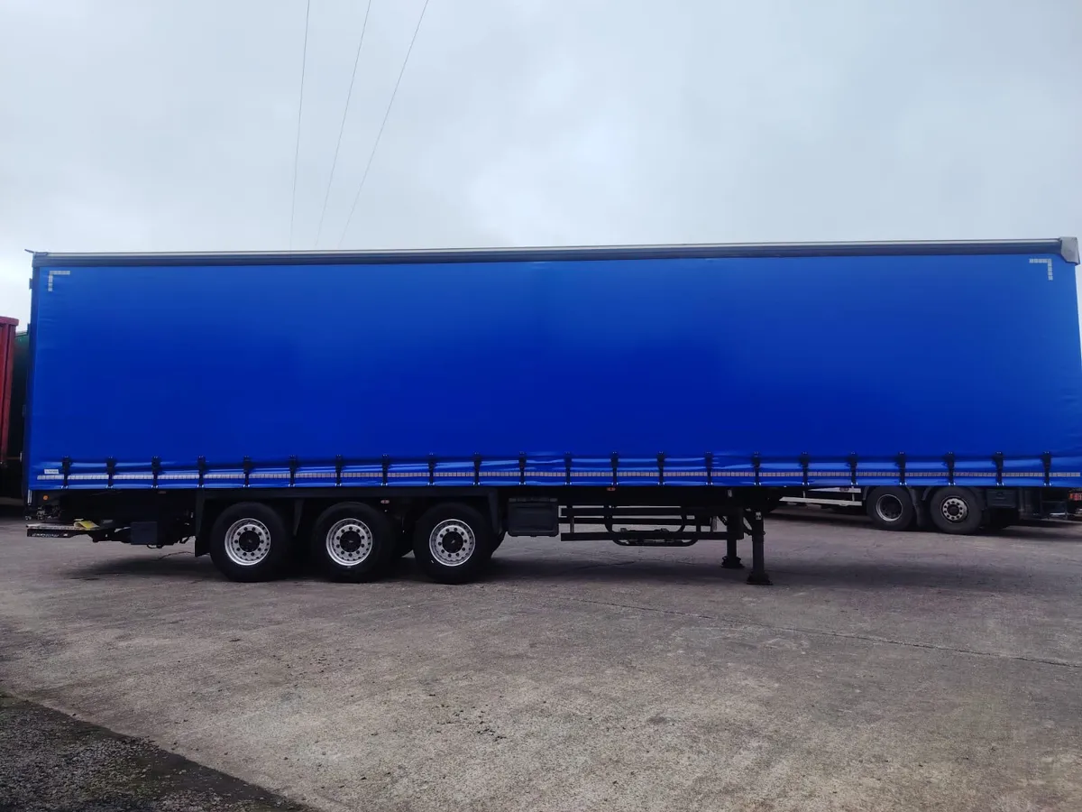 2016 Schmitz Curtainsider  Front & Rear Lift Axels - Image 4