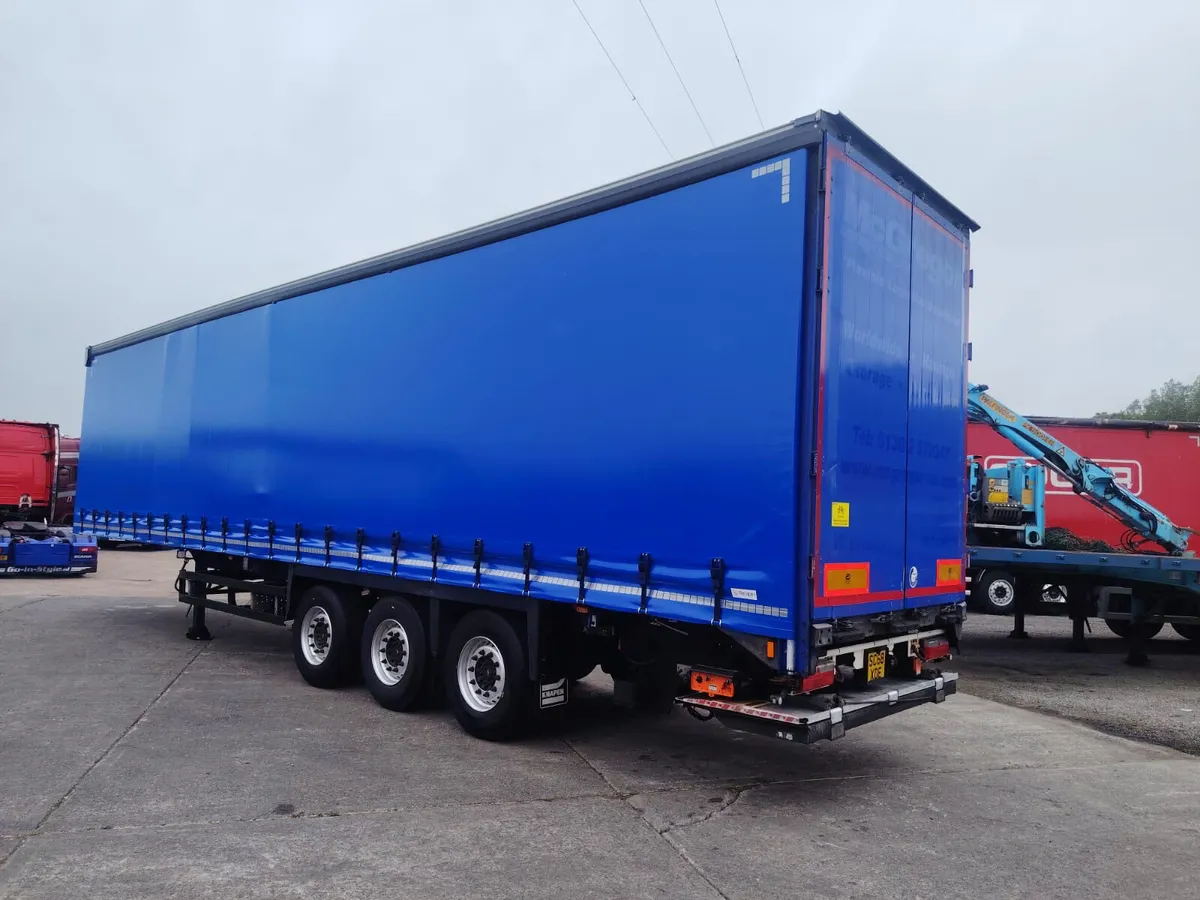 2016 Schmitz Curtainsider  Front & Rear Lift Axels - Image 1