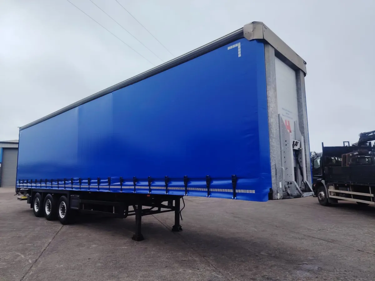 2016 Schmitz Curtainsider  Front & Rear Lift Axels - Image 3
