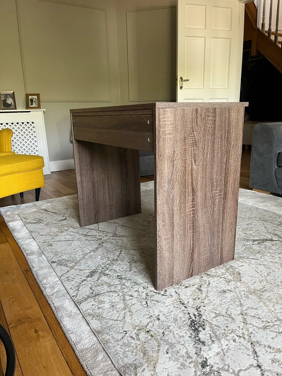 Study desk - Image 4
