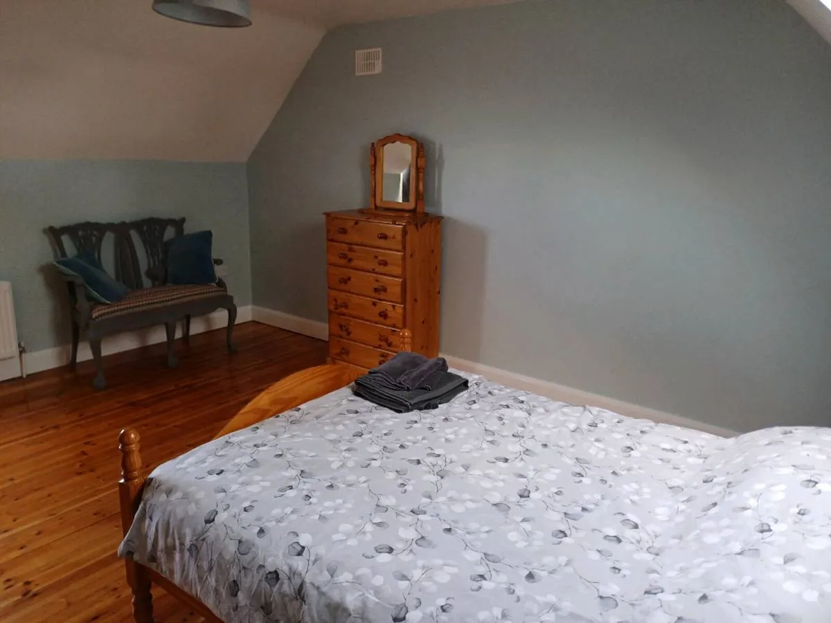 Holiday Home - Image 3