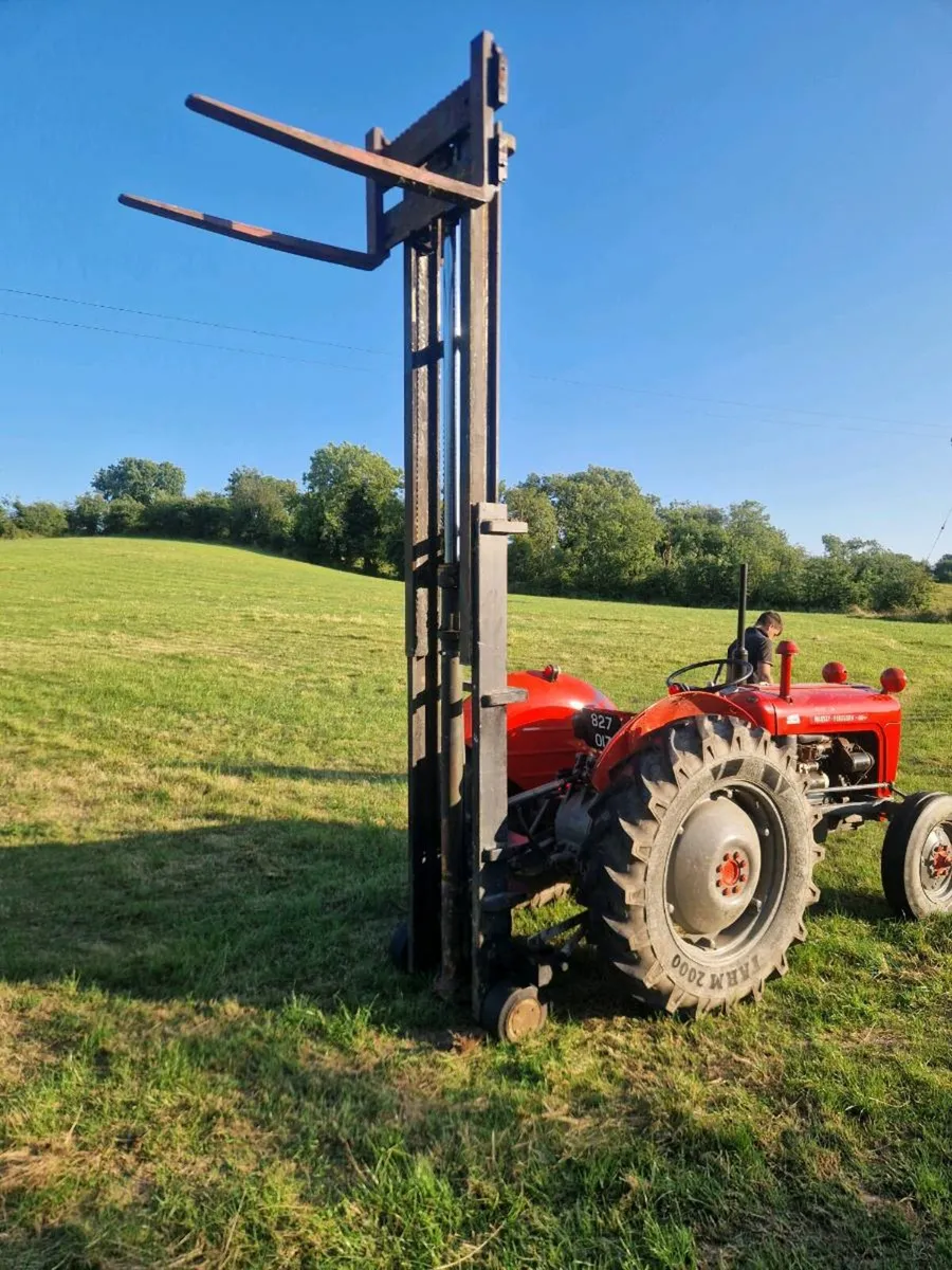 Tractor mounted forklift - Image 1