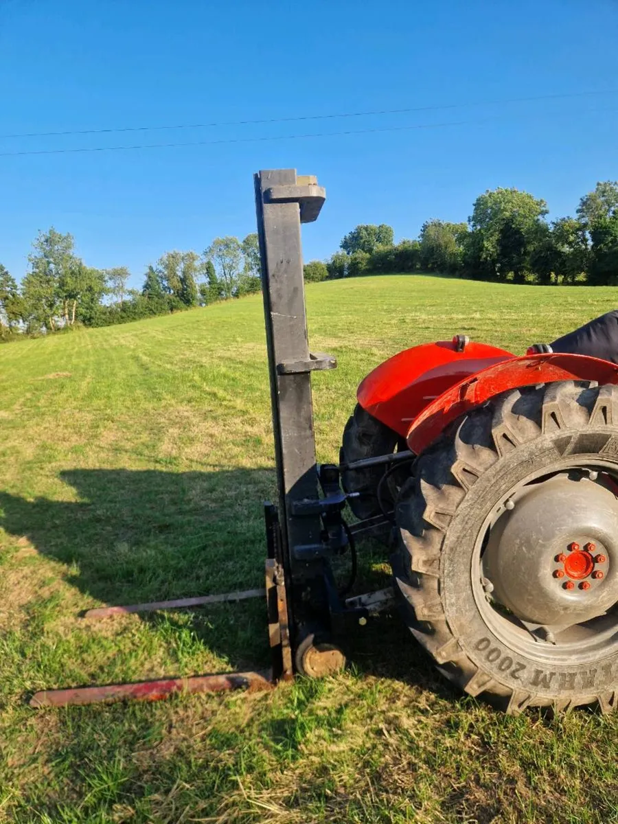 Tractor mounted forklift - Image 3