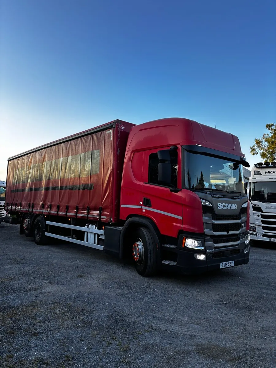2019 scania 6x2 rear lift - Image 1