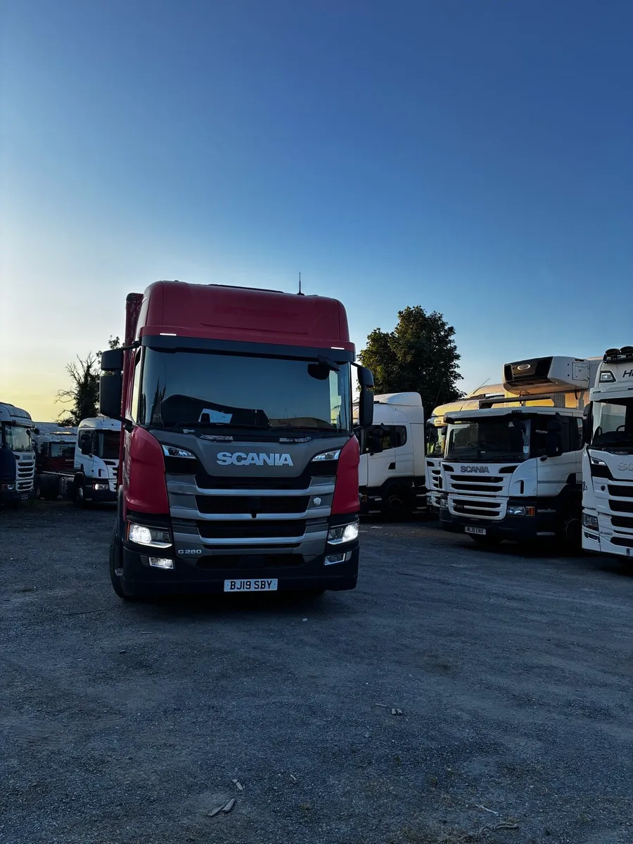 2019 scania 6x2 rear lift - Image 3