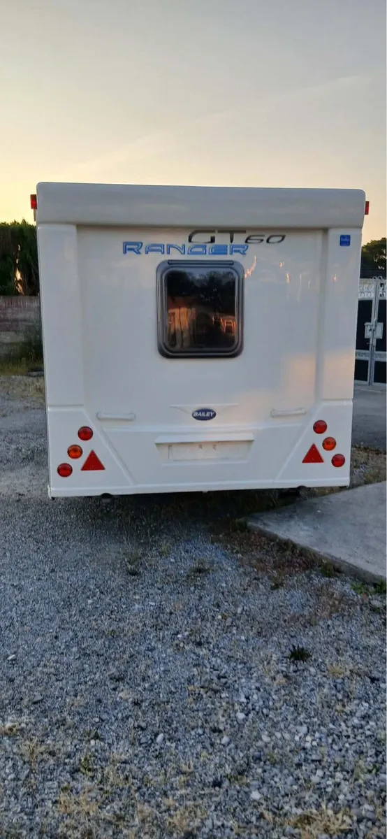 BEAUTIFUL 2 BERTH 2010 SPEC BAILEY RANGER. - Image 3