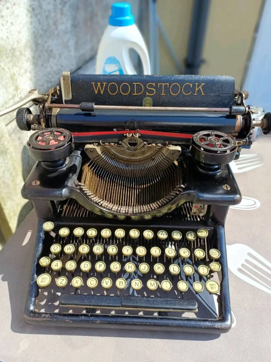 1930 Woodstock Typewriter - Image 4