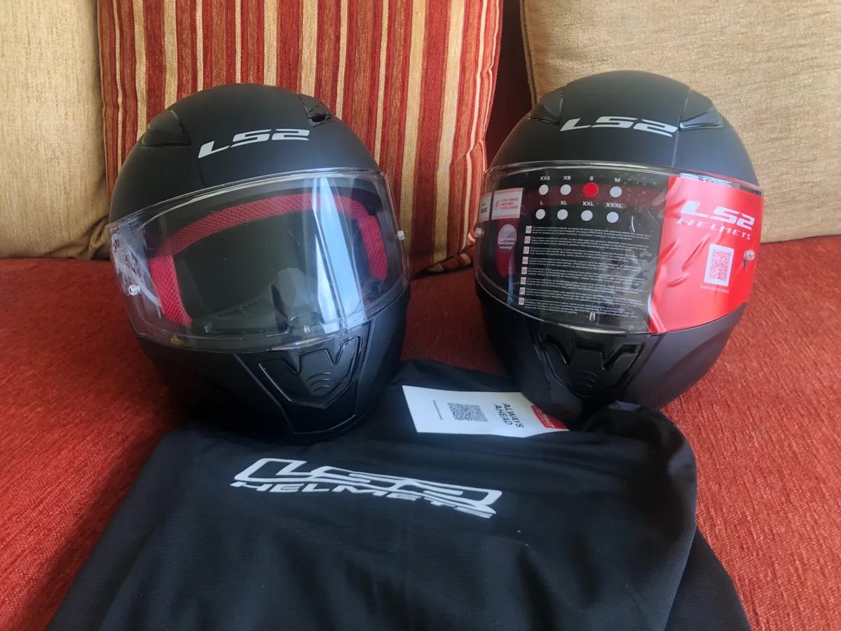 Motorcycle Helmets For sale - Image 1