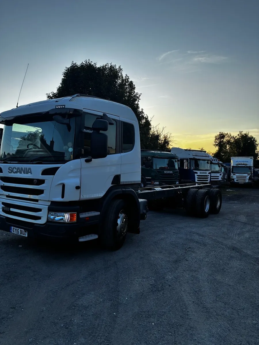 2015 scania 6x2 chassis cab - Image 4