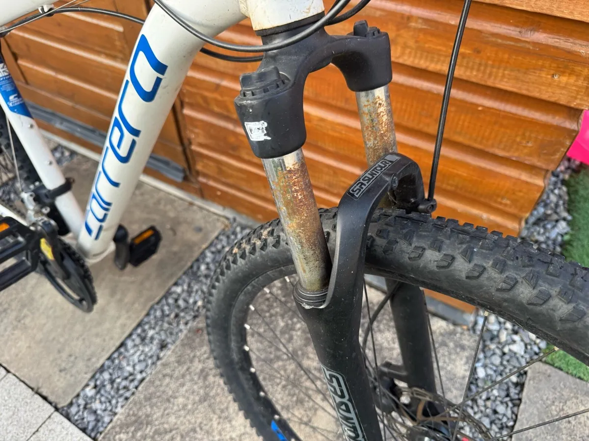 Mountain bike - Image 2