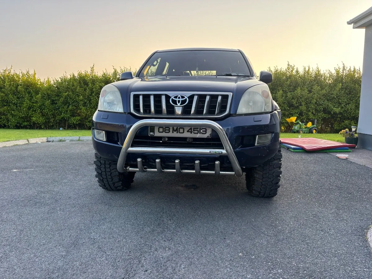 2008 5 seat landcruiser - Image 3