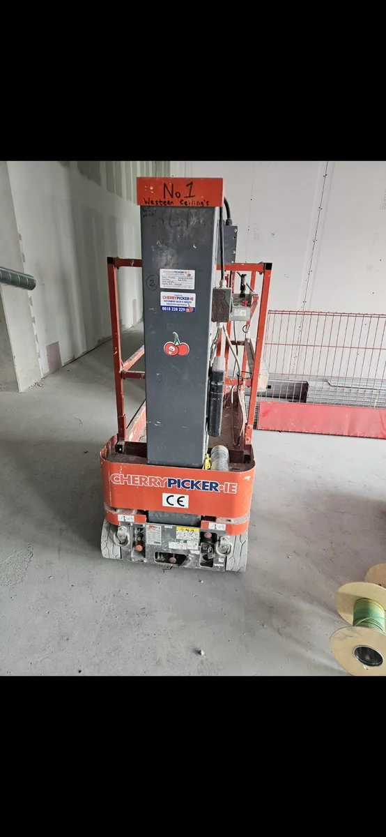Scissor lifts - Image 2