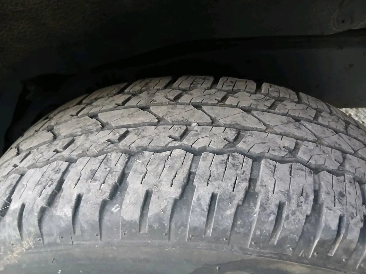 222 toyota landcruiser - Image 3