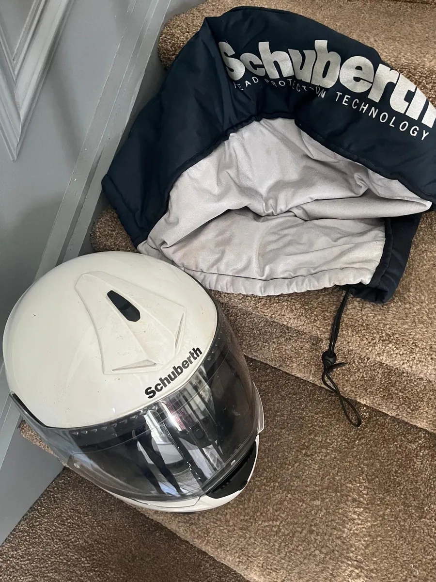 Motorcycle helmet - Image 3