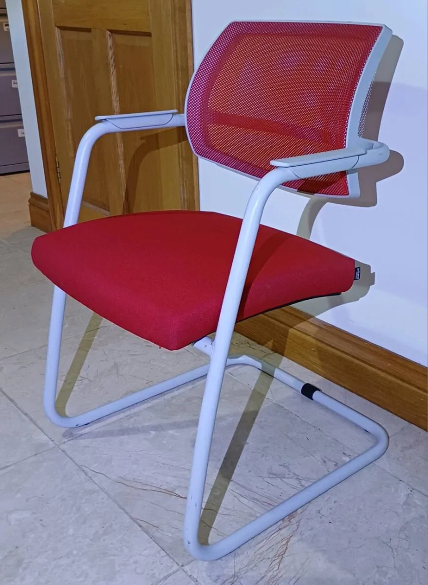 Sitland Red & White Designer Chairs - Image 3