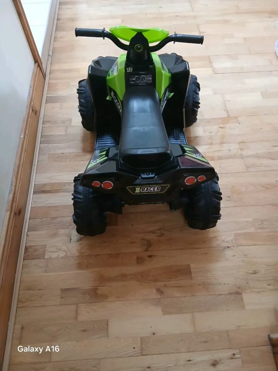 Xracer electric child 3 -6 years new can deliver - Image 4