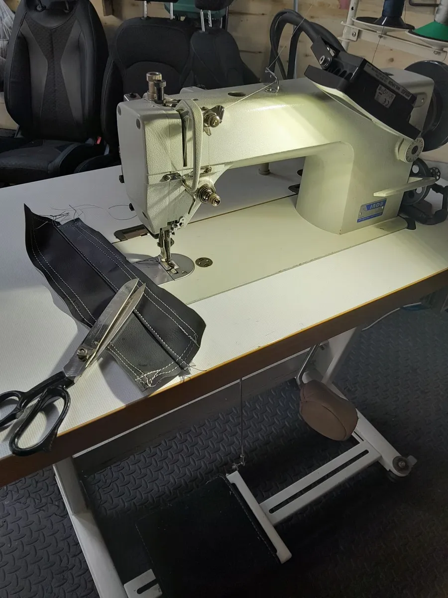Sewing machine - Image 2