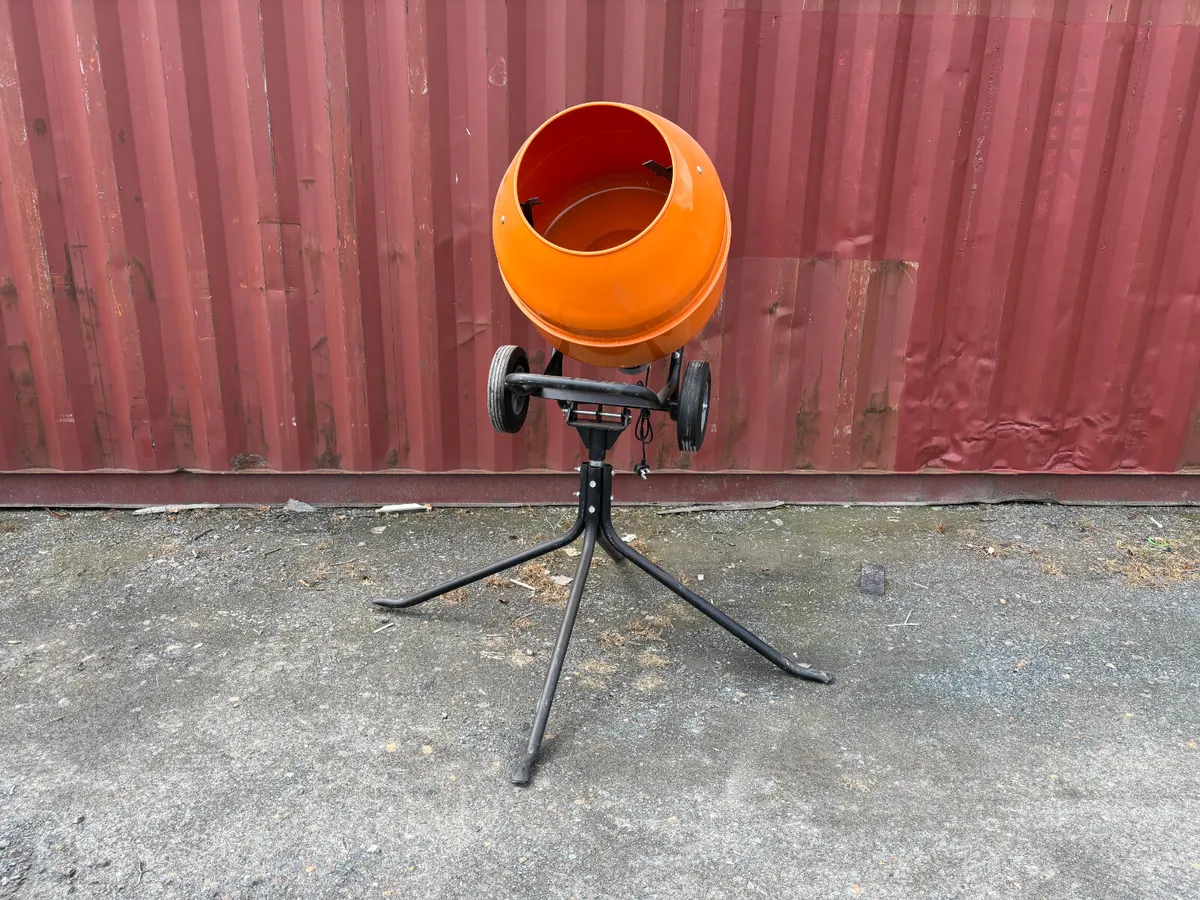 NEW/UNUSED JOBSITE CEMENT MIXER - Image 3