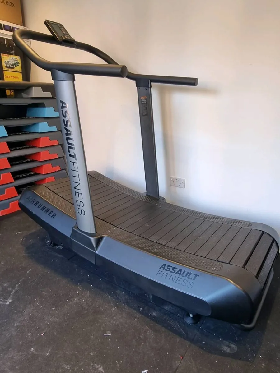 Assault runner pro treadmill - assault fitness - Image 3
