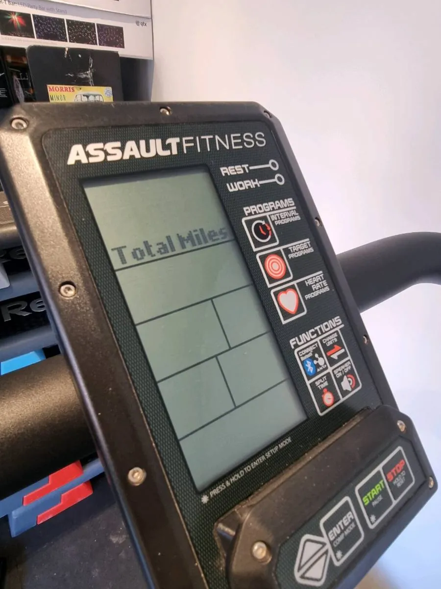 Assault runner pro treadmill - assault fitness - Image 4