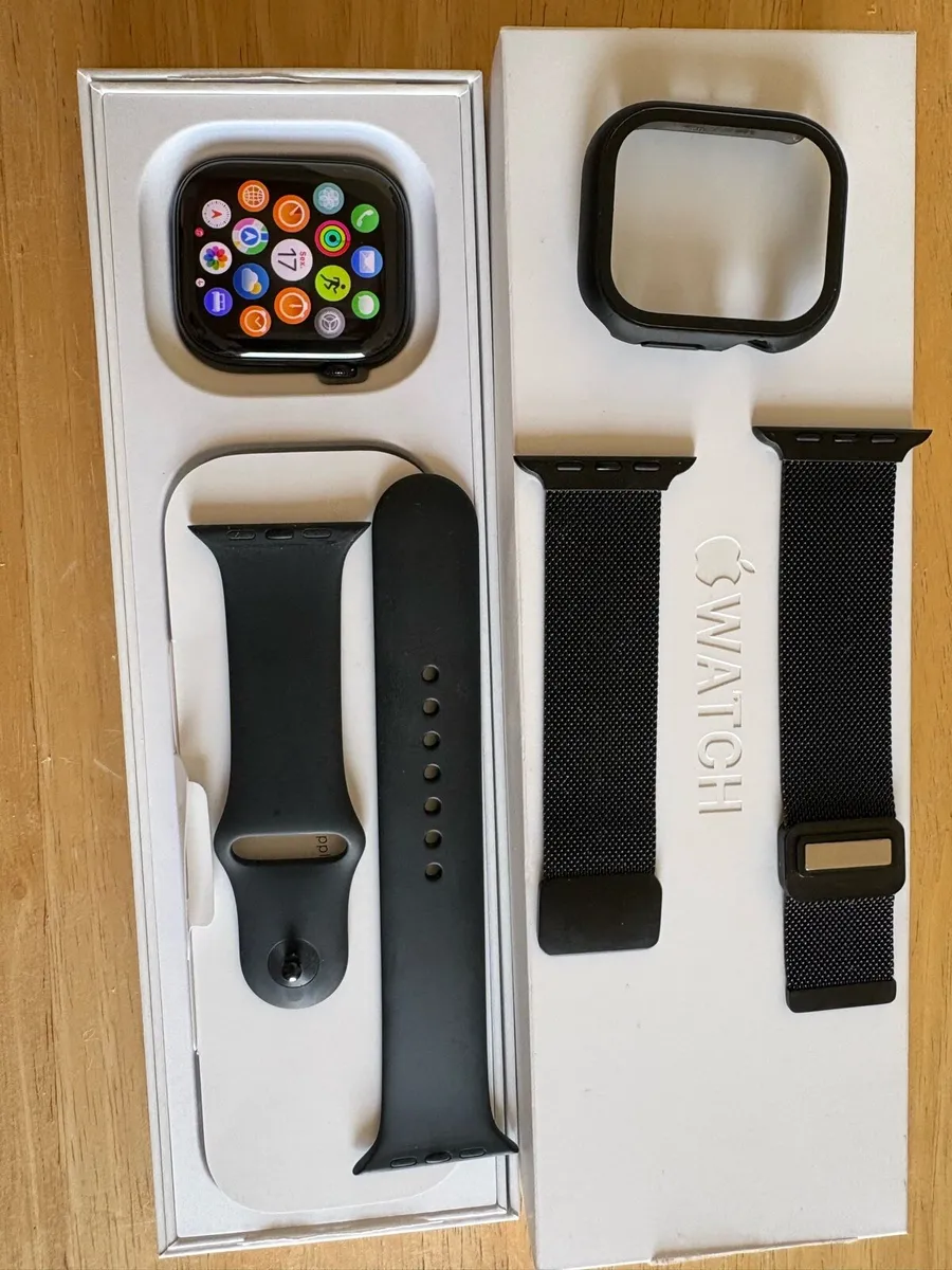 Apple Watch Series 11 46mm - Image 1