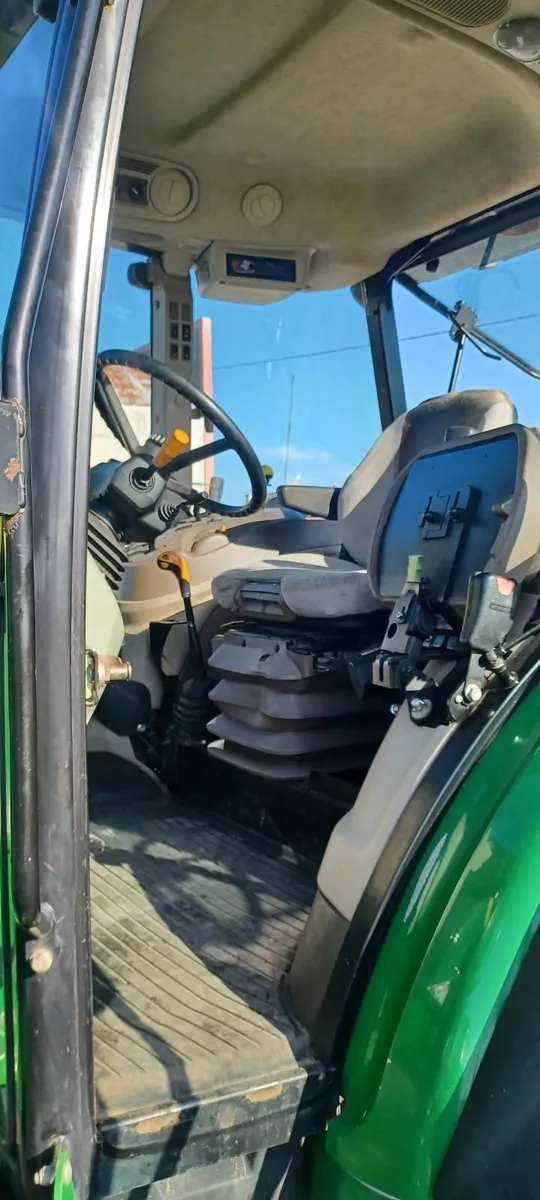 John Deere 5100m - Image 4