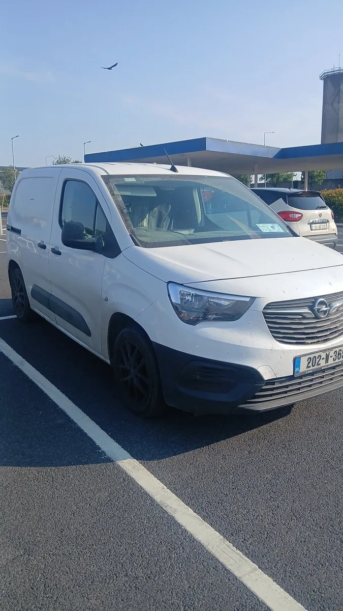 202 opel combo open to offers - Image 1