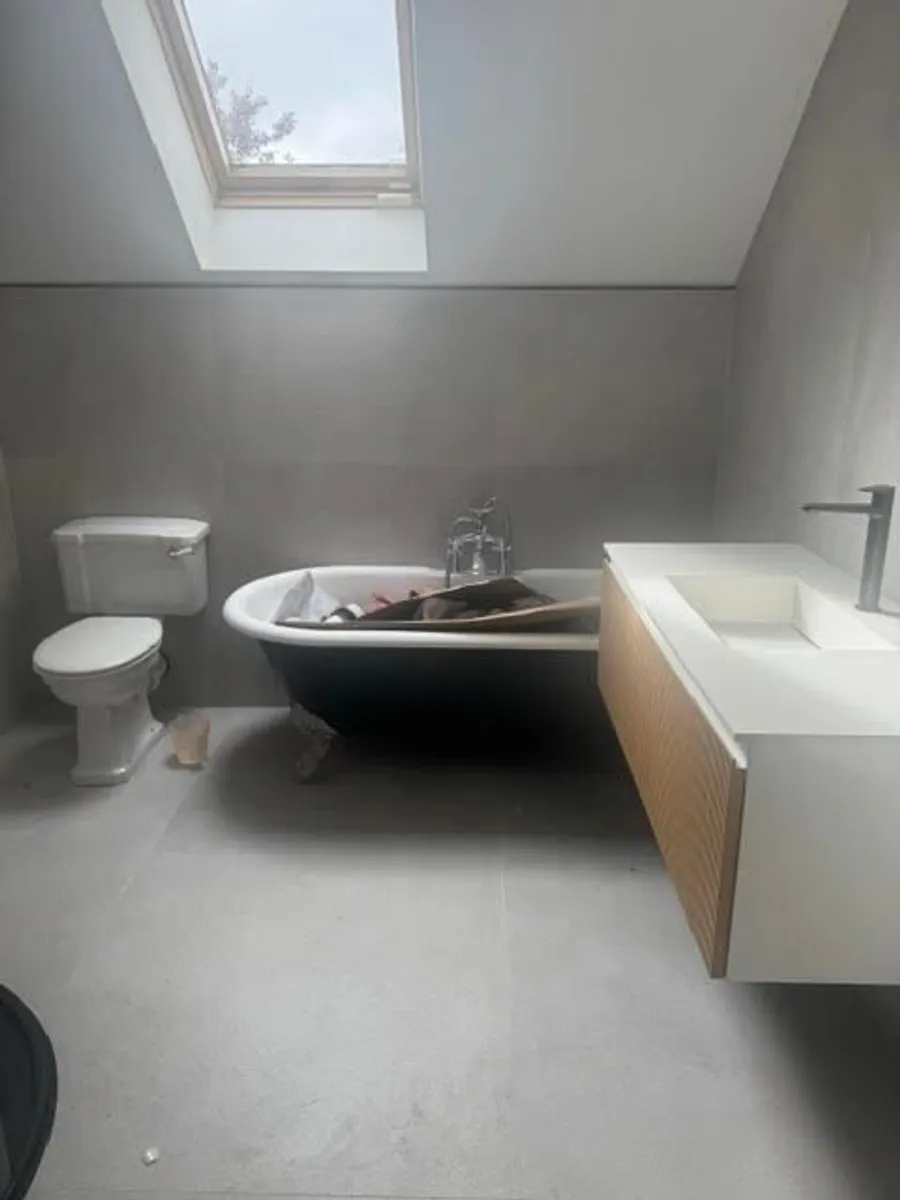 Traditional Freestanding Bath - Image 2