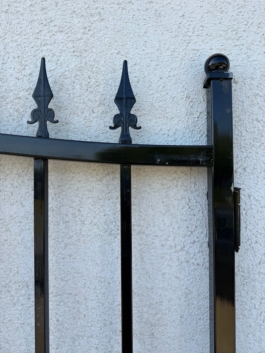 14ft Powder Coated Entrance Gates - Image 4