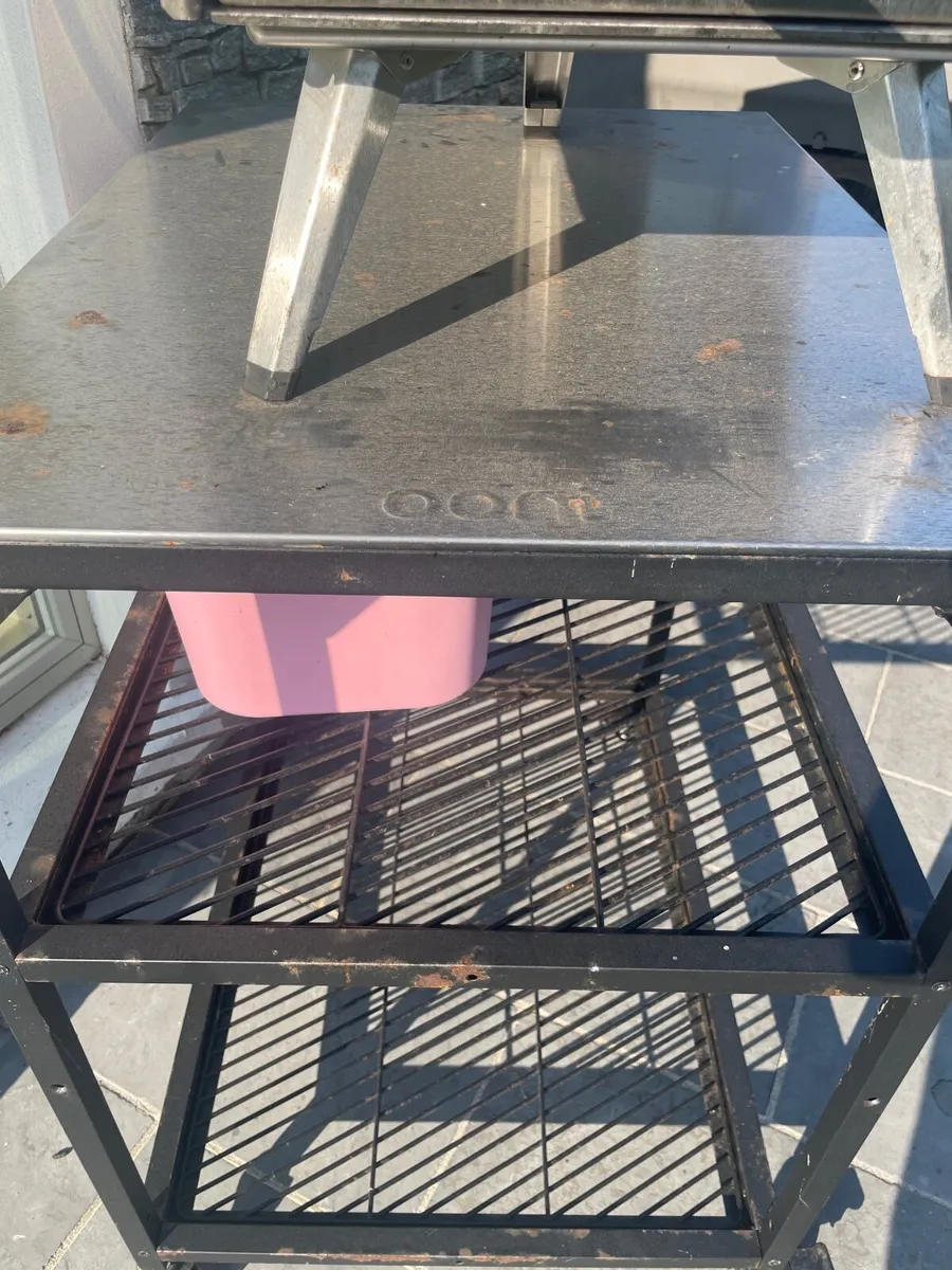 Onni wood pellet pizza oven with Ooni trolley - Image 4