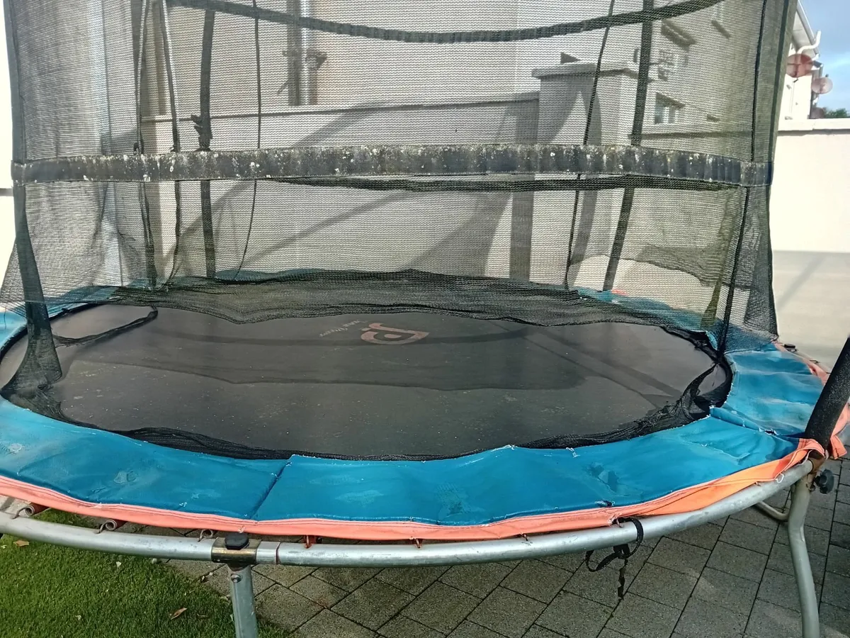 trampoline - Image 2