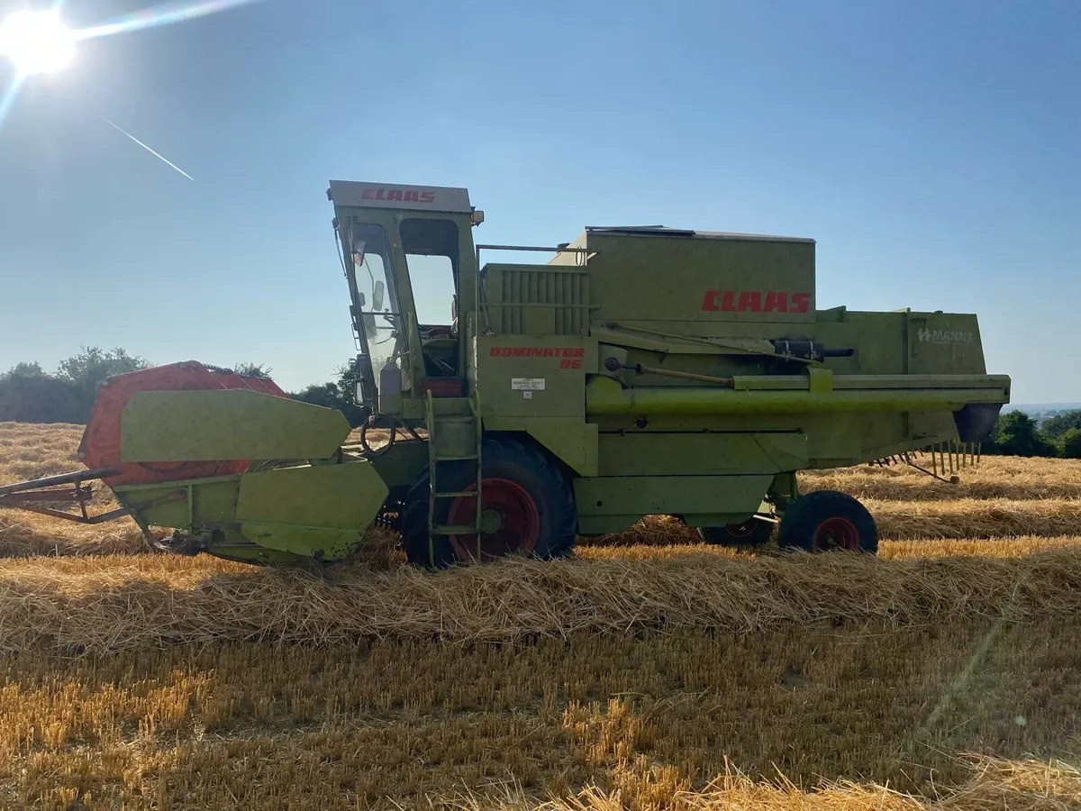 Claas Dominator 85 - Image 3