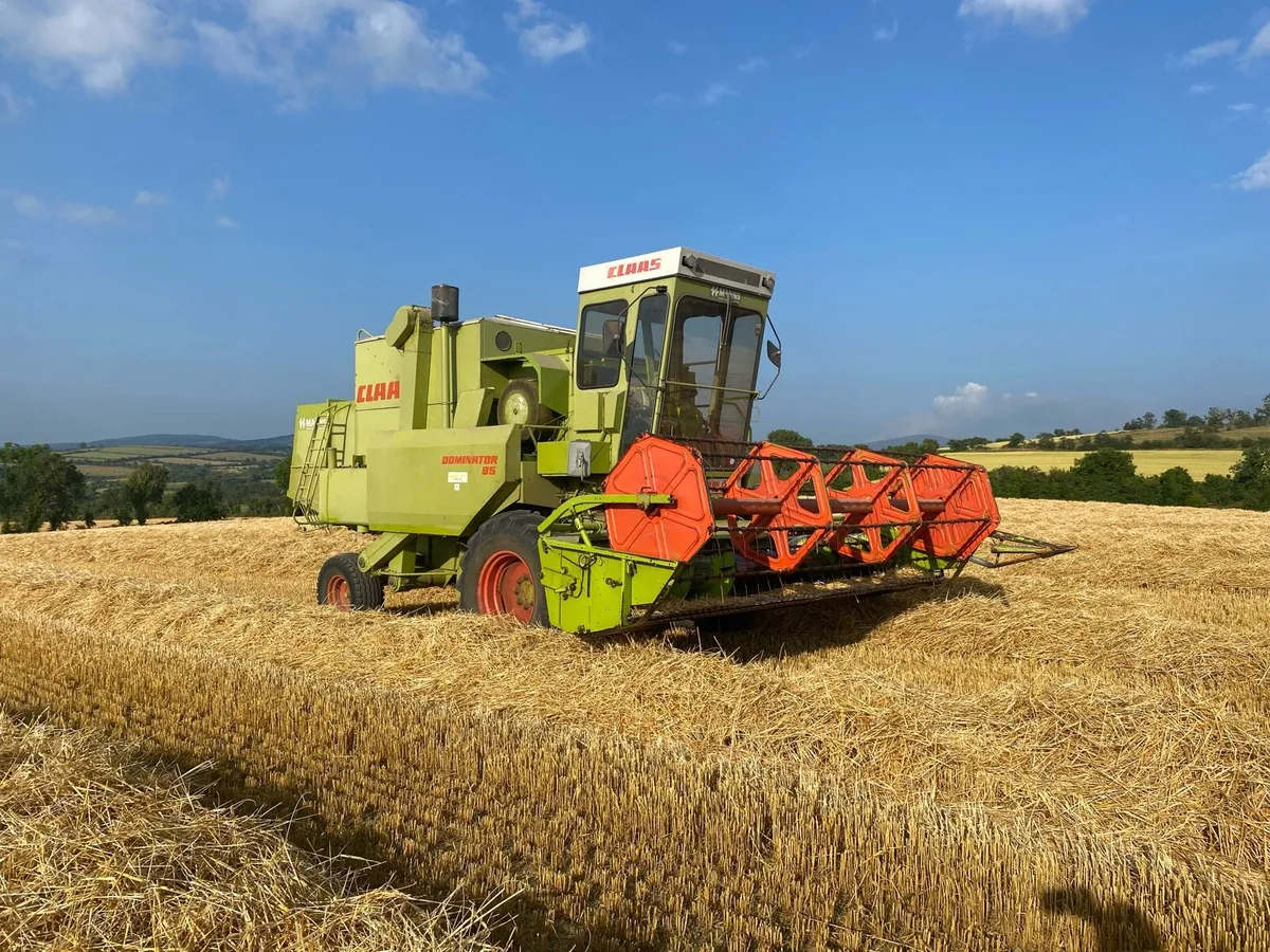 Claas Dominator 85 - Image 1