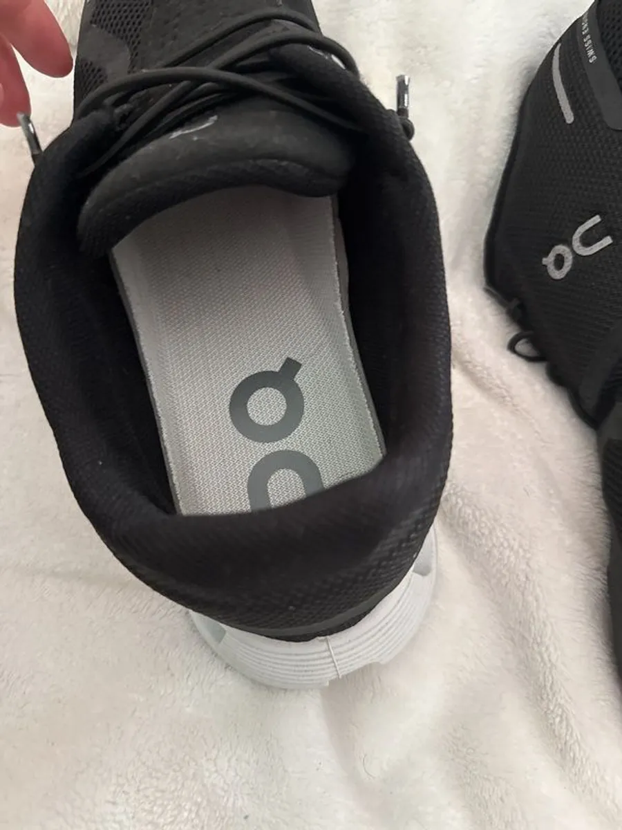 On Cloud trainers - Image 4