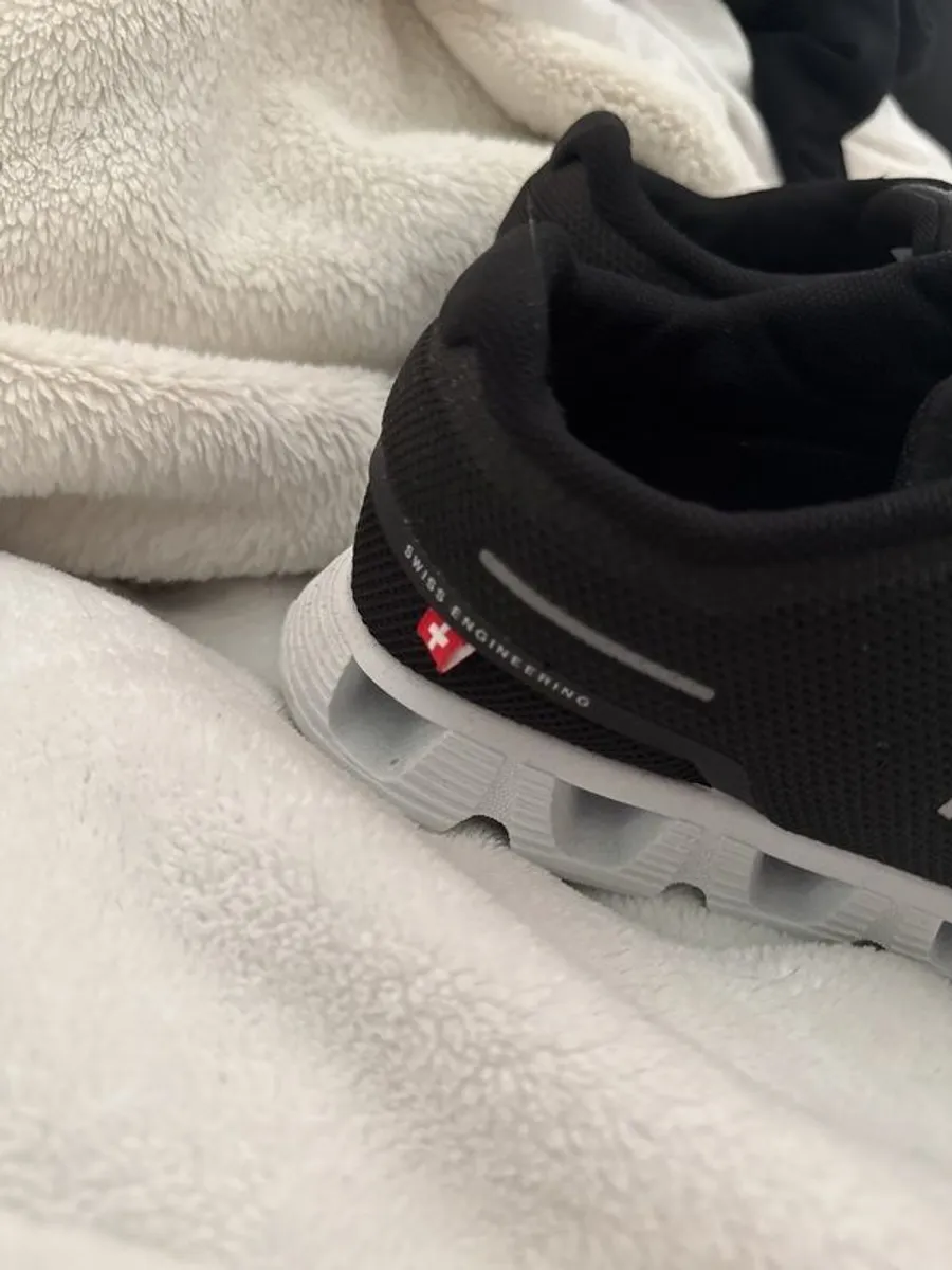 On Cloud trainers - Image 2