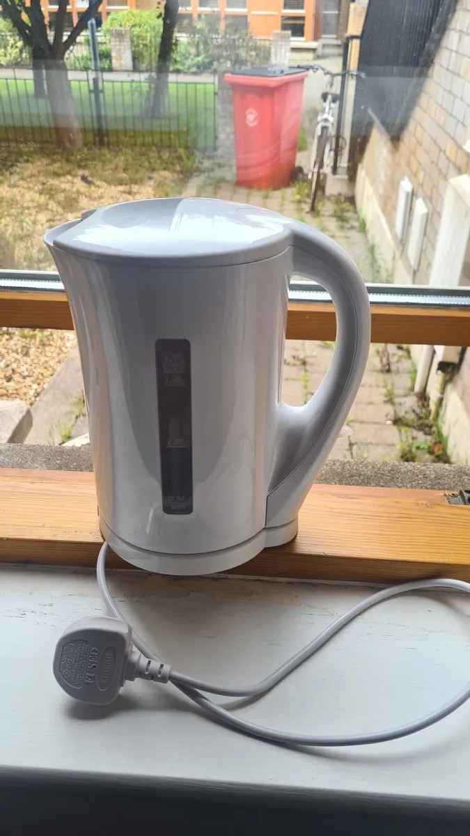 Kettle - Image 1