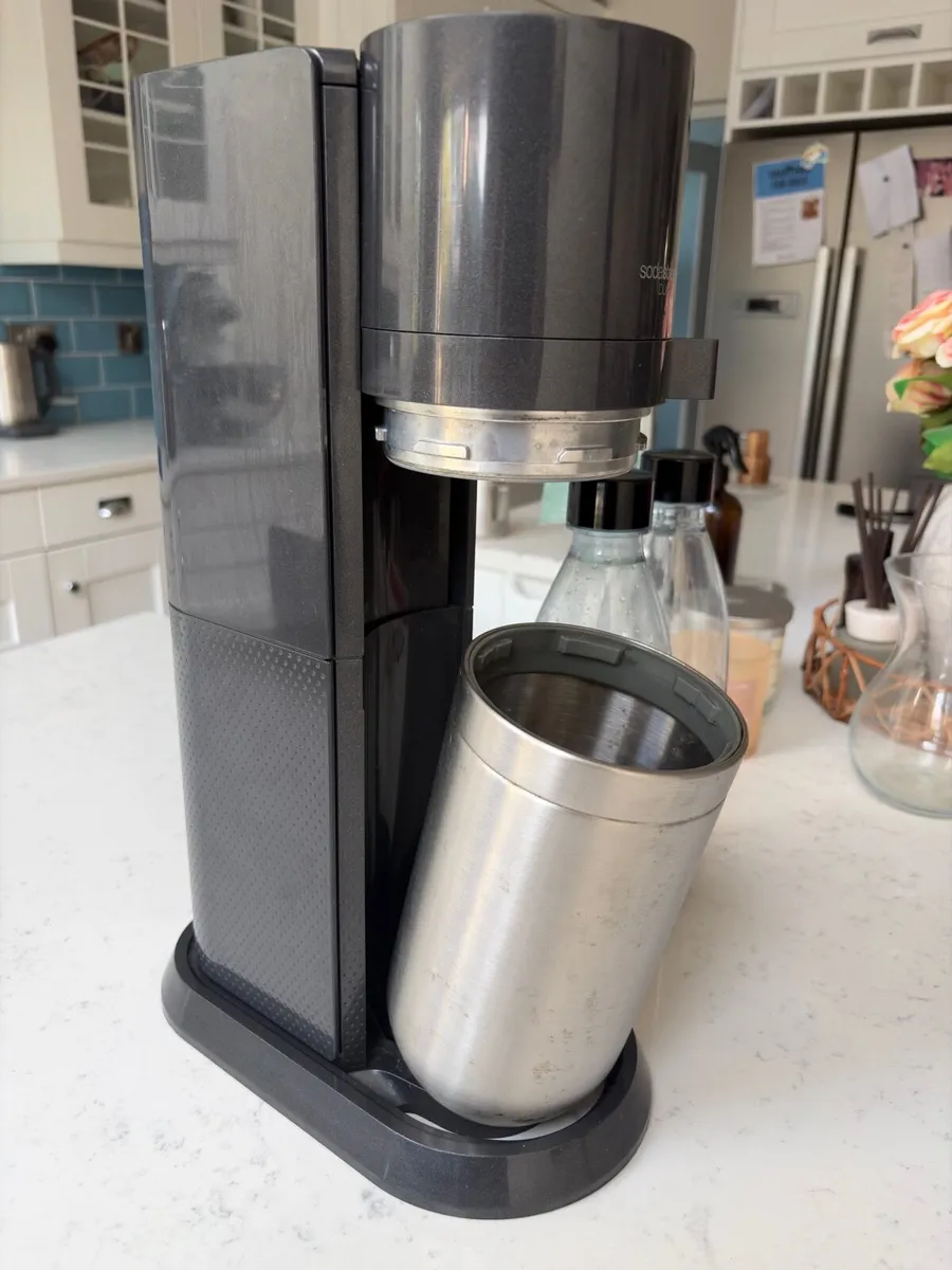 SodaStream Duo -- takes glass and plastic bottles - Image 2