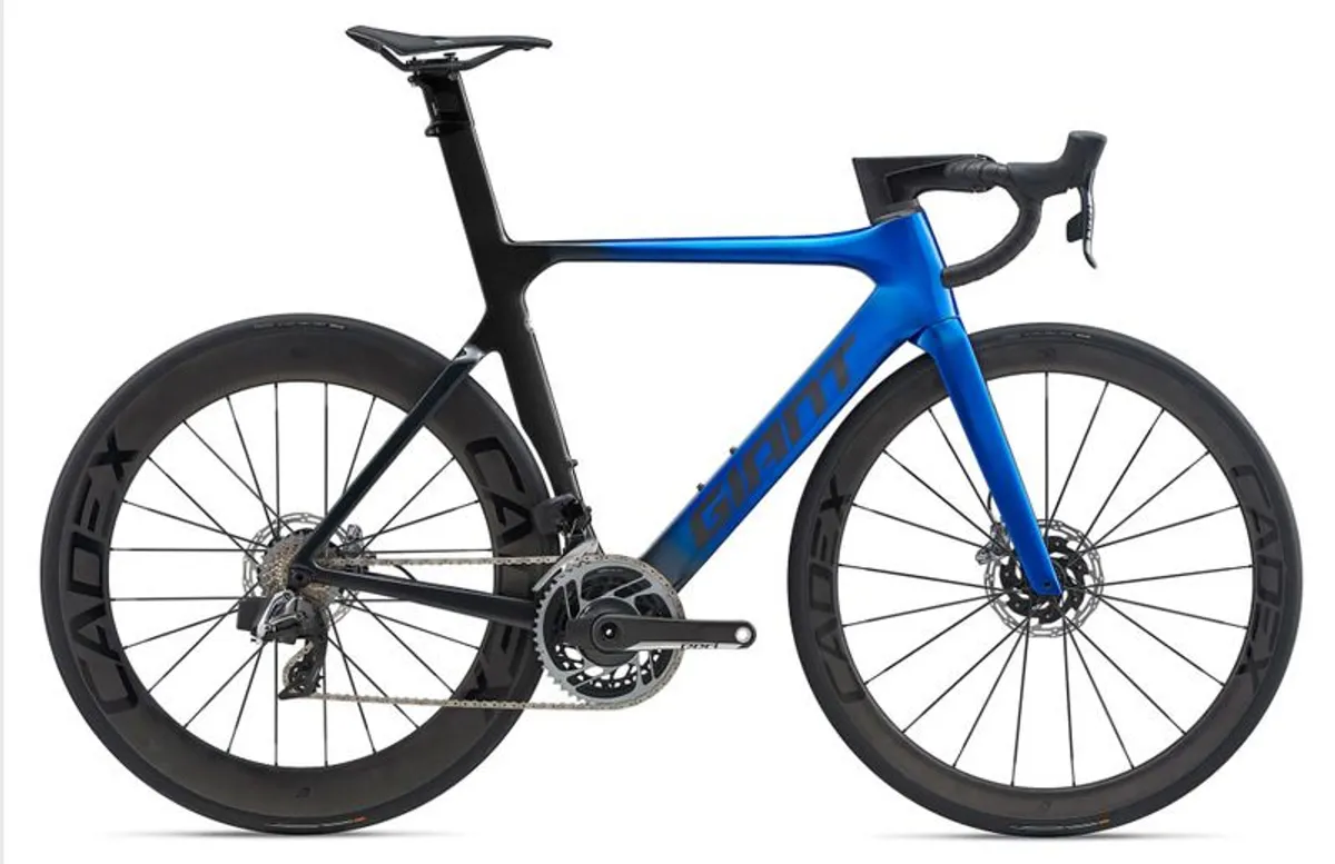 Medium  - Giant Propel Adv 2 - Mans Carbon Fibre - Image 1