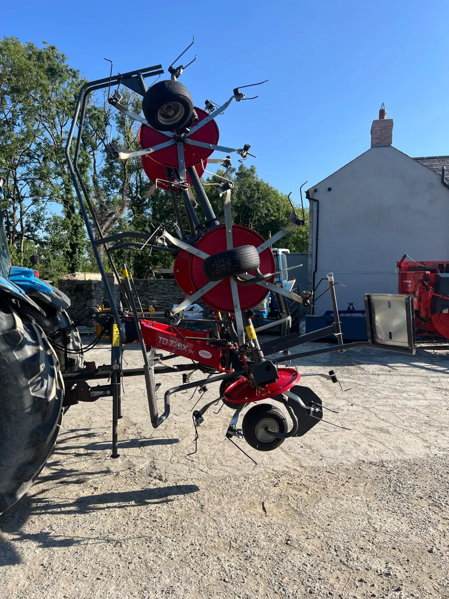 Massey Ferguson 776X Tedder - Image 1