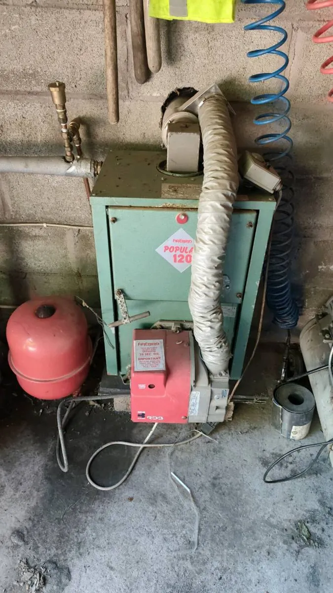 Firebird 120 oil boiler with burner - Image 1