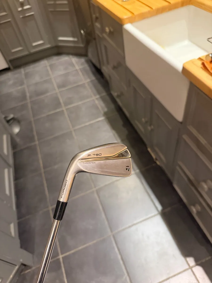 Golf clubs - Image 1