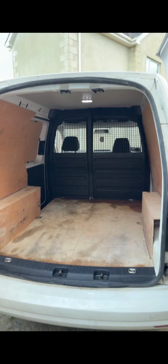 Volkswagen Caddy 2018 - Image 2