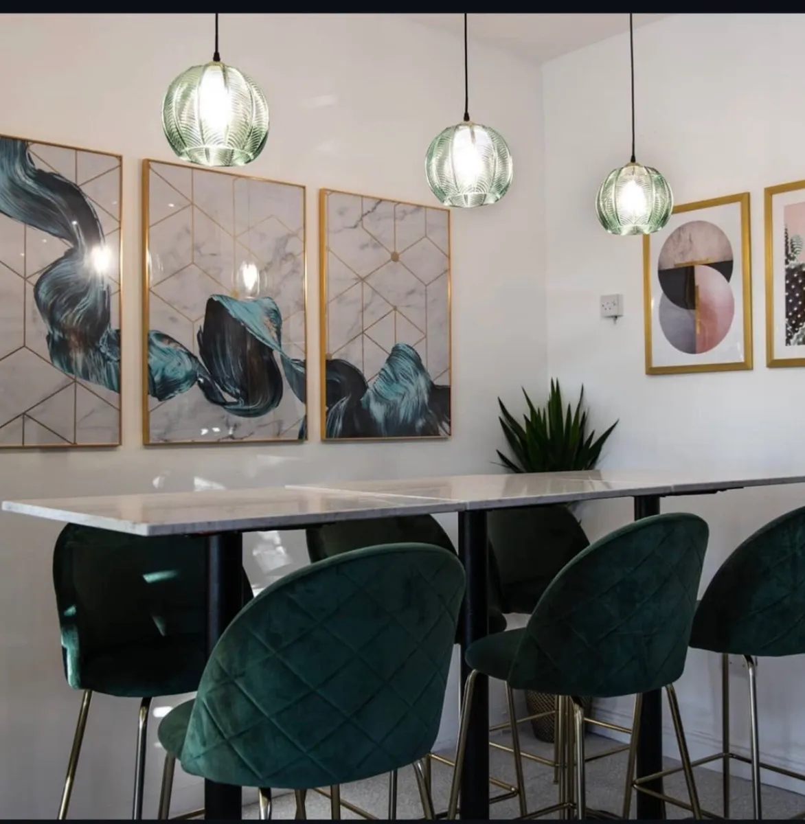 Restaurant fittings - Image 3