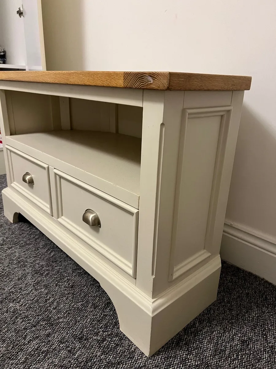 EZ Living TV Unit - Cream & Oak- Excellent Conditi - Image 2
